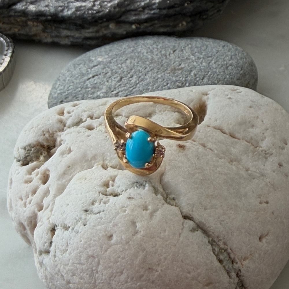 Vintage 14K Gold Native American Turquoise Ring - Picture 5 of 16